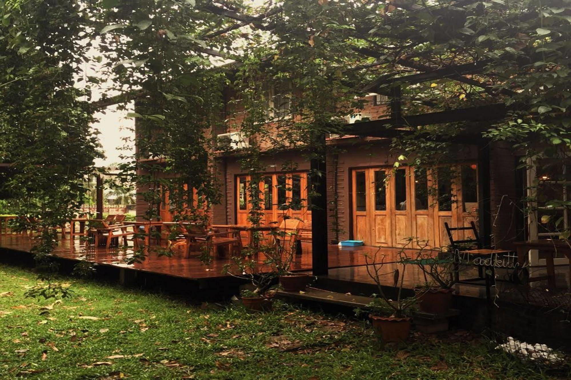 Srinual Lodge Nan Εξωτερικό φωτογραφία